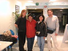 pict0037_meeting_people_doing_laundry_in_venice_lisanda_and_mom_sorri.jpg