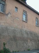 pict0003_university_urbania_outside_wall.jpg